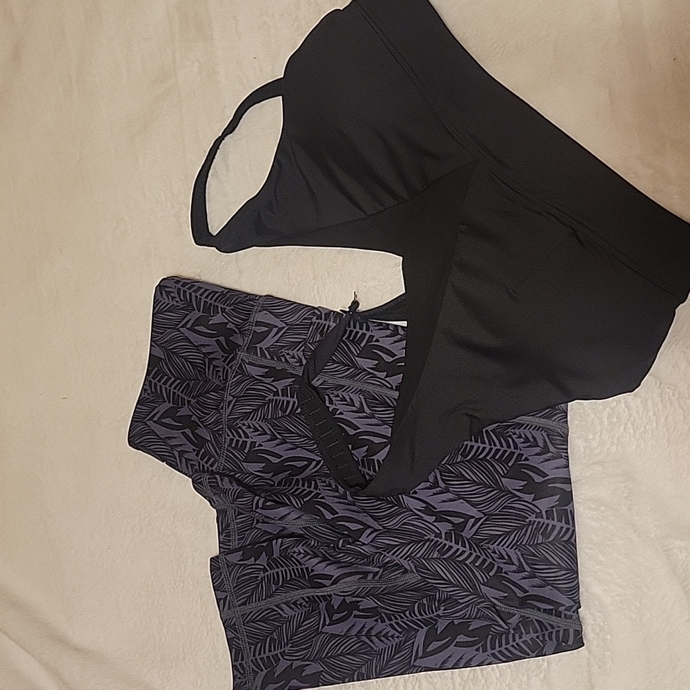 ZYIA sports bra & leggings set